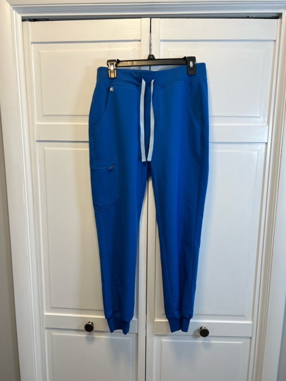 Figs Women’s Zamora Jogger Scrub Pants Size Small Color Royal Blue